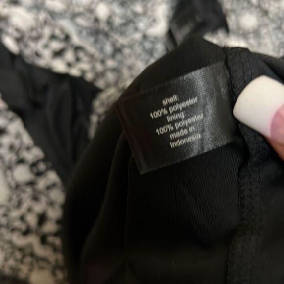 🆕 Lane Bryant Wom Sz 28 Black White Sheer Lined Tiered Sleeve Elastic Waist Top - Picture 4 of 4